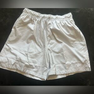 NEW NIKE Men's Nike Club Woven Flow Shorts PHOTON DUST (almost white)Sz MEDIUM